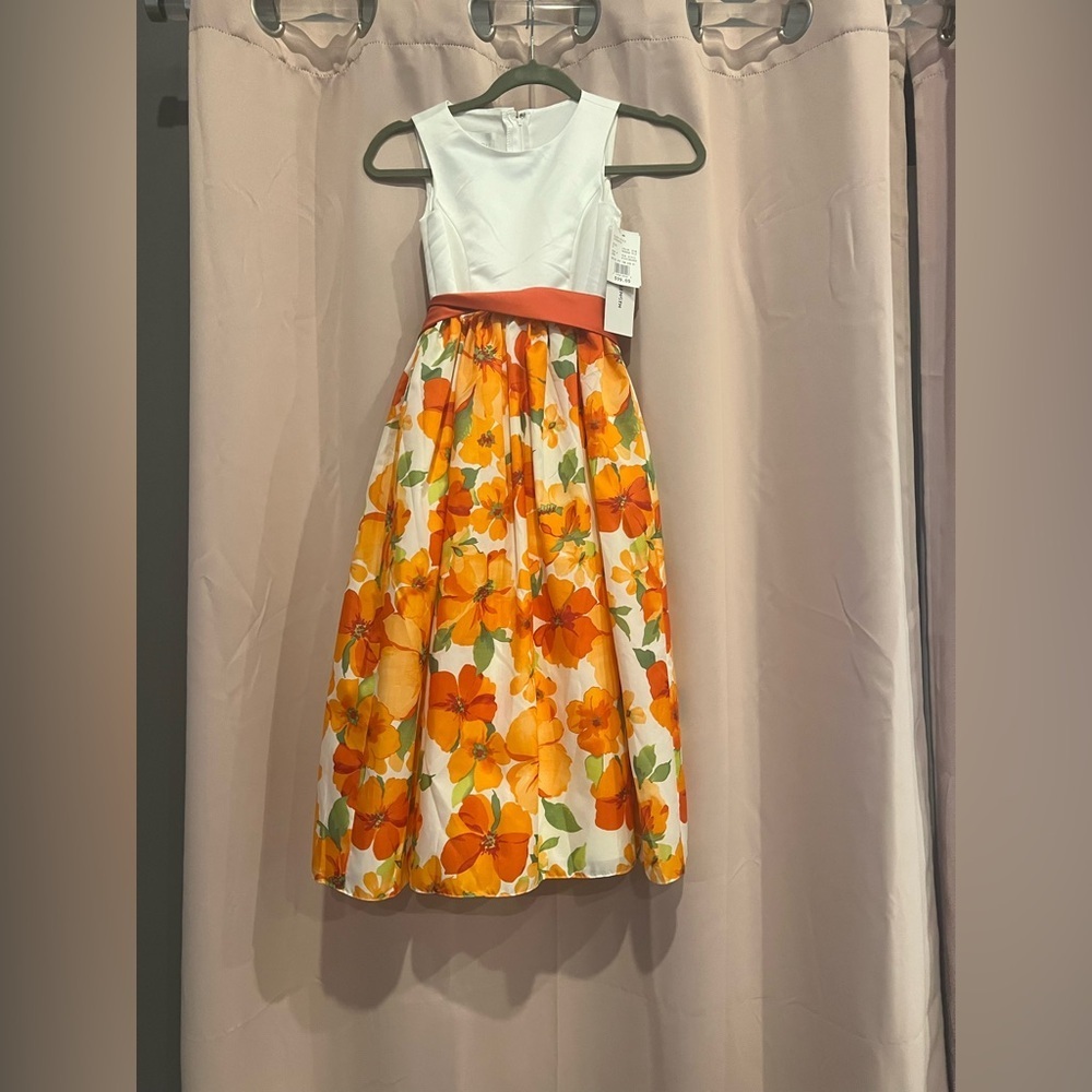 David's Bridal Floral Orange and White Child's Dress - Picture 4 of 4